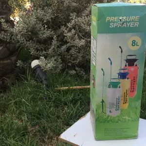 Box of 8L pressure sprayer