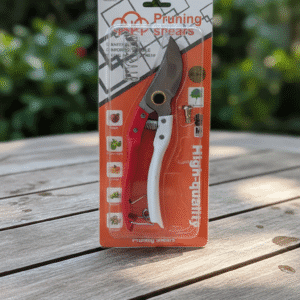 مقص لتهذيب الزرع